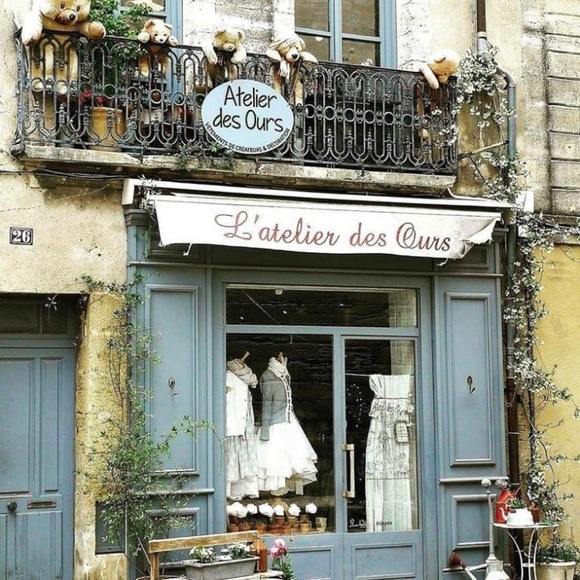 Meet your Posher, Jenn - Picture 9 of 16